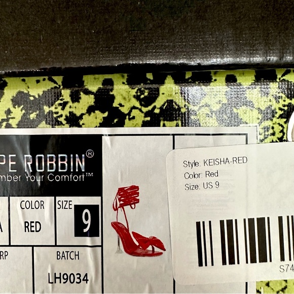 Dolls Kill Red Bow Ankle Wrap Heels Sz. 9 NWT - Picture 9 of 10